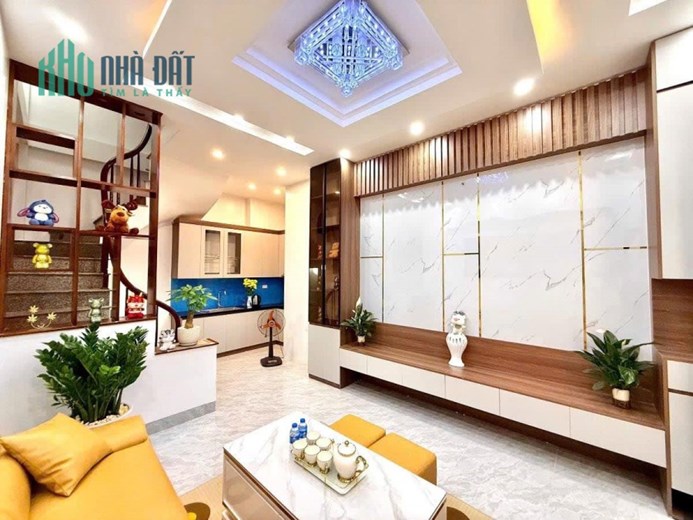 Nhà đẹp trung tâm Đống Đa – phân lô, vỉa hè, ô tô tránh, tiện ích ngập tràn, chỉ 22 tỷ
