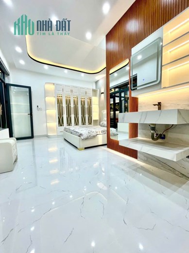 Bán Nhà Sân Vườn Đẹp Mặt Tiền Hẻm Huỳnh Tấn Phát Phú Xuân Nhà Bè – Giá 6,8 Tỷ