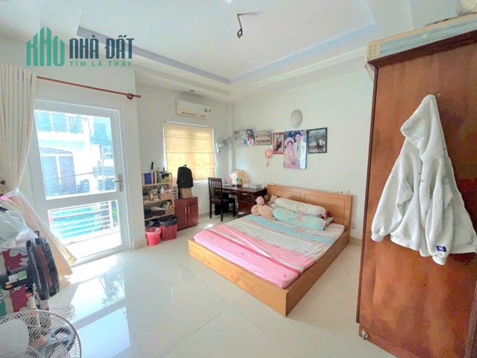 Bán Nhà Xe Hơi Vào Tận Nơi – Đường Trước Nhà 8m – Huỳnh Tấn Phát Nhà Bè