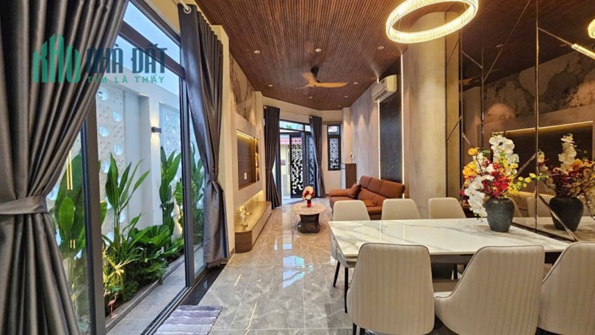 Bán nhà góc 2 mặt tiền xây mới gần đường Phạm Hữu Lầu Quận 7