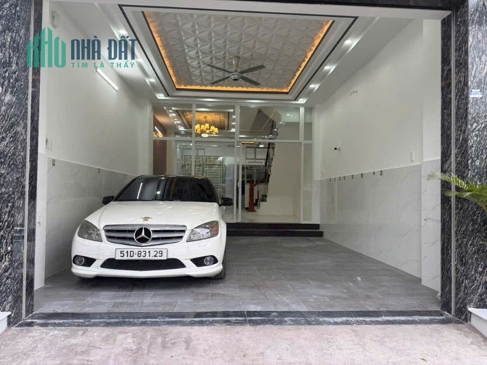 Bán nhà đẹp 4 tầng ,gần huỳnh tấn phát quận 7 nhà bè ,đường oto 8m