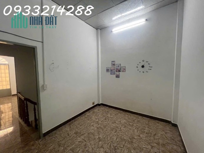 NHÀ SÁT MẶT TIỀN  PHÚ THỌ HÒA, HXH, KHỦNG 82M2 (6,3 X 15M), CHỈ NHĨNH 8 TỶ ,SỔ HỒNG RIÊNG