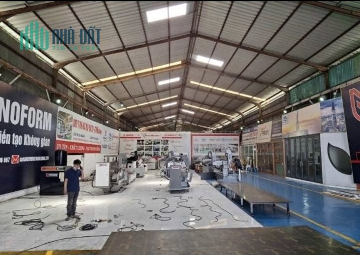 Cho thuê 1000-1600m2 mặt đường Ql1A Quận 12