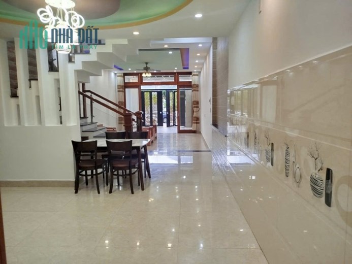 🌟 CHÍNH CHỦ BÁN NHÀ 3 TẦNG ĐẸP – MẶT TIỀN MẸ THỨ, HÒA XUÂN 🌟