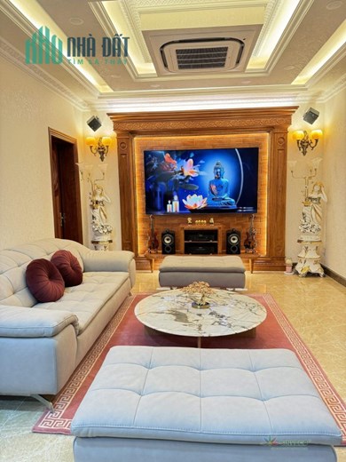 Bán biệt thự cao cấp Quận 2 – Nhà đẹp, nội thất sang trọng