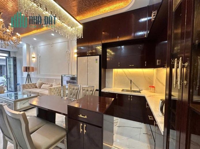 Nhà Đẹp 3 Tầng, Hẻm Huỳnh Tấn Phát Nhà Bè – GIÁ RẼ 6 Tỷ 5