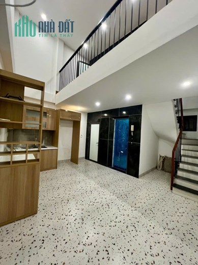 Bán nhà gần hồ Hai Bà Trưng , DT: 44m2 , xây 36m2 x 6 tầng