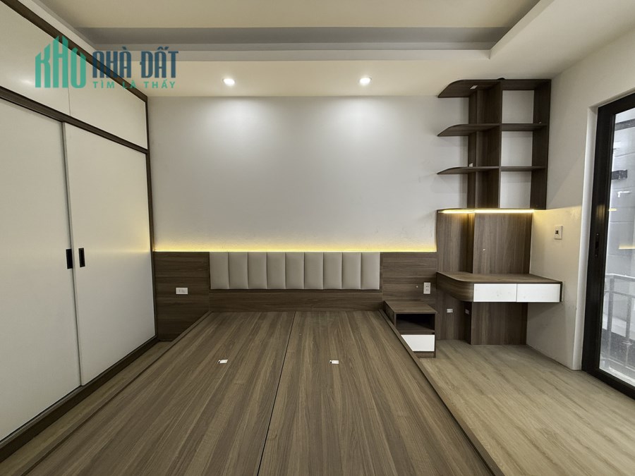 Bán nhà riêng 4,65 tỷ, 30m2 tại Trạm Trôi, Hoài Đức, Hà Nội , full nội thất, ô tô đỗ gần