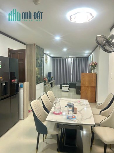 Căn hộ tầng 18, 131,5m² – 3PN tại Quốc Cường 1, Trần Xuân Soạn, Q.7 – Giá 5,1 tỷ TL