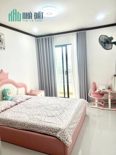 Căn hộ tầng 18, Quốc Cường 1 – 131,5m² – 3PN, giá 5,1 tỷ TL