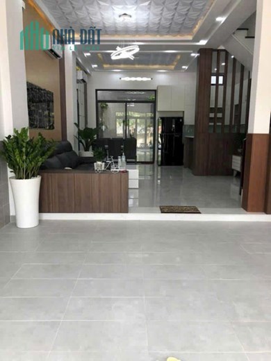 Nhà 2 Tầng, Sổ Hồng Riêng, Chỉ 2.6 Tỷ – Huỳnh Tấn Phát, P. Tân Phú (Q7),