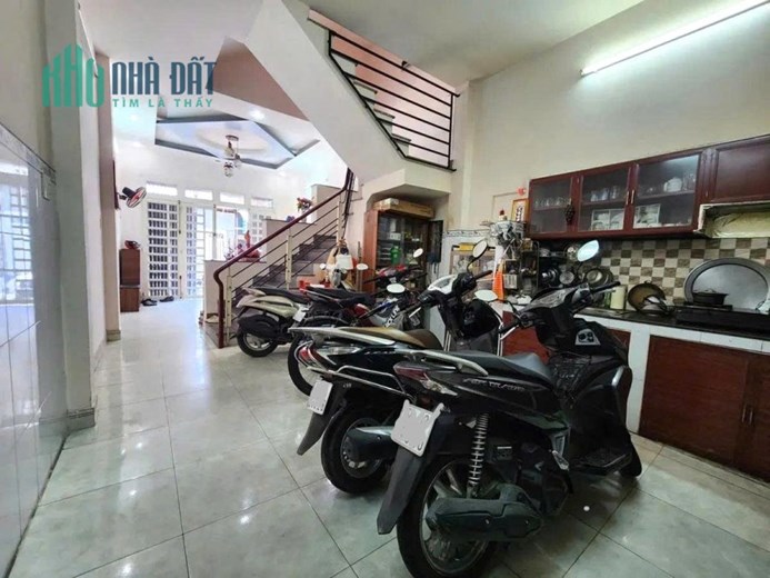 NHÀ BÁN, GÒ XOÀI – 72M² – 3 TẦNG – 6PN – HẺM XE HƠI – NHỈNH 6 TỶ – SỔ HỒNG