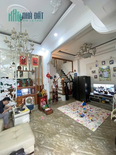 SIÊU PHẨM NHÀ PHỐ QUẬN 7 – HẺM XE HƠI 5M – NGANG KHỦNG – 7TY4