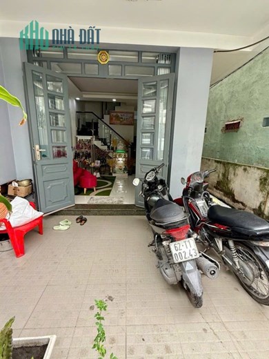 nhà q7 nở hậu 4,5x23, gần mặt tiền, sân trước sau, 2 phòng trọ riêng – 7,5 tỷ