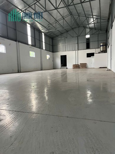 KHO, XƯỞNG 400m CHO THUÊ Tại.CỰ KHỐI. LONG BIÊN. HÀ NỘI