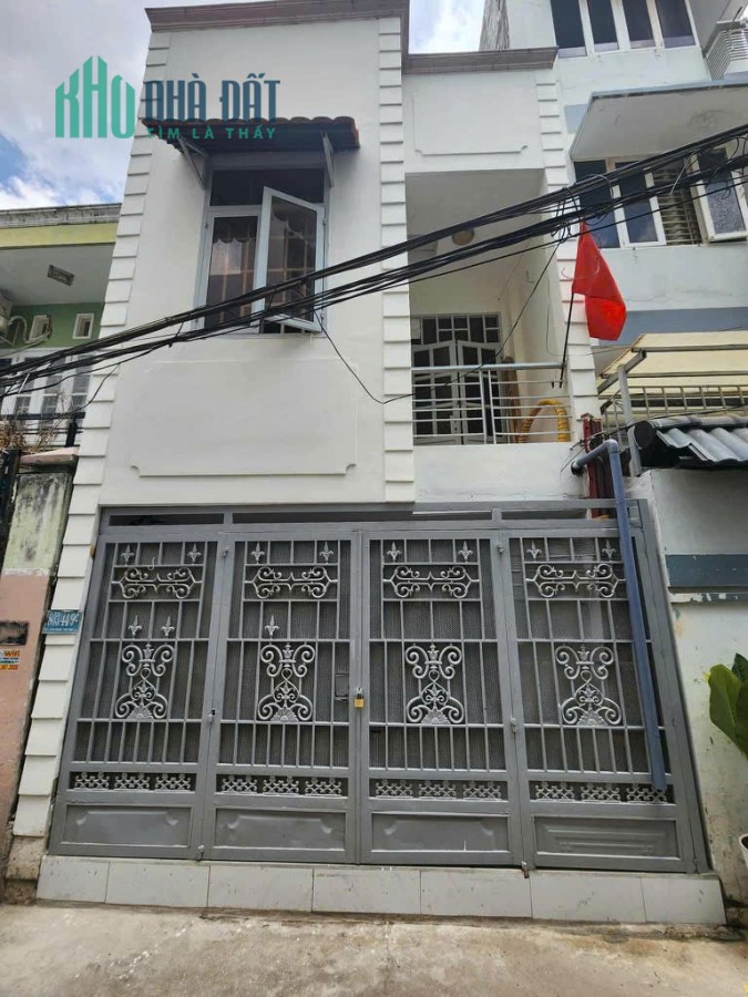 Bán nhà Quận 7 – 4x16m, 2 tầng, 3PN, hẻm xe tải đậu cửa, giáp Phú Mỹ Hưng – giá 6.8 tỷ
