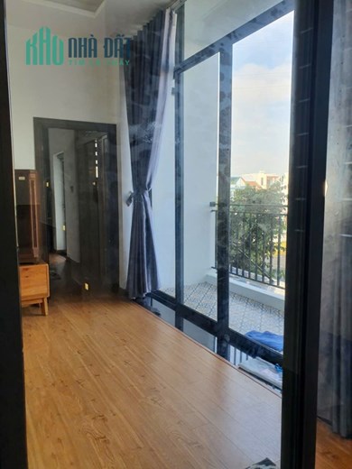 18 tỷ/200m2.Nhà 3 tầng góc 2 mặt tiền Tùng Thiện Vương,khu Nam Việt Á