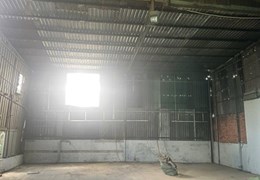 Kho xưởng 600m2 đường Bùi Công Trừng Hóc Môn cho thuê