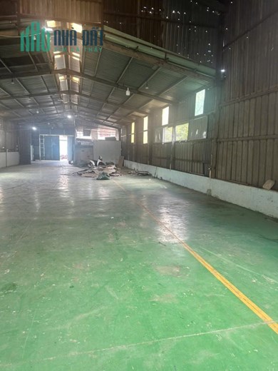 Kho xưởng 600m2 đường Bùi Công Trừng Hóc Môn cho thuê