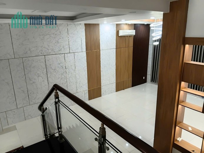 Bán nhà biệt thự khu nam long, Trần Trọng Cung, Q7, 3 lầu, giá tốt