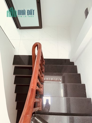 BÁN NHÀ 5 TẦNG MỚI XÂY – Ô TÔ ĐỖ CỔNG – LIÊN MẠC, THƯỢNG CÁT, BẮC TỪ LIÊM – NHỈNH 5 TỶ, CÓ THƯƠNG