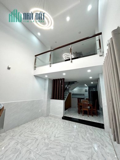 Bán nhà 2 MT, 3 căn nhà ra hoàng trọng mậu, P.tân hưng, Q.7