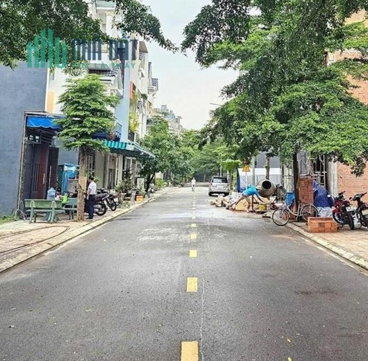 Bán đất mặt ngõ xe tải, Bắc Từ Liêm, 42m2, giá 7 tỷ