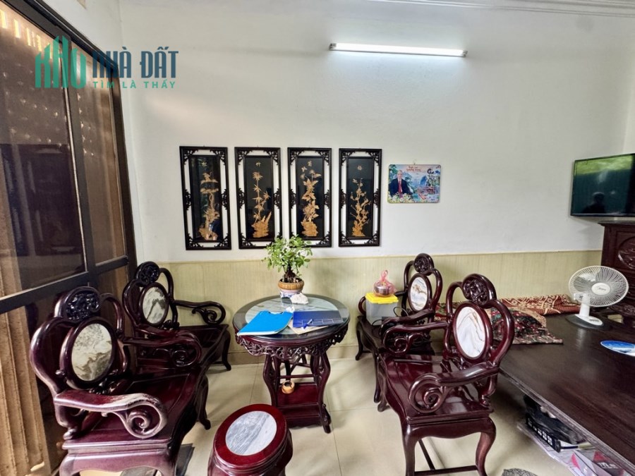 Trần Quốc Toản NGÕ RỘNG Ô TÔ ĐỖ CỔNG – Nhà 3 tầng 43M chỉ 17.9 tỷ - ĐẤT ĐẸP THOÁNG, KINH DOANH