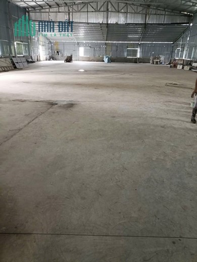 CHO THUÊ 2.800m2 KHO, XƯỞNG, BÃI TẠI VIỆT HÙNG. ĐÔNG ANH.