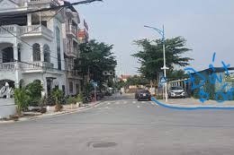 LÔ GÓC, Ô TÔ TRÁNH, HẠ TẦNG ĐỒNG BỘ, CÁCH ĐHQG 1KM, ĐH FPT 2.5KM, METRO 350M, CHỈ 2.8 TỶ
