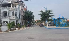 LÔ GÓC, Ô TÔ TRÁNH, HẠ TẦNG ĐỒNG BỘ, CÁCH ĐHQG 1KM, ĐH FPT 2.5KM, METRO 350M, CHỈ 2.8 TỶ