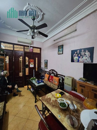 Trần Quốc Toản_Bà Triệu – 5 tầng 35m chỉ 13.5 tỷ - NGÕ NÔNG THẲNG, LÔ GÓC MẶT TIỀN RỘNG THOÁNG