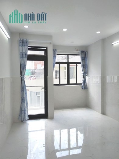 Cho nữ thuê Phòng trọ Q.Bình Thạnh, 25m2 mới đẹp, ban công, cửa sổ, hẻm 7m. Giá rẻ nhất khu này.