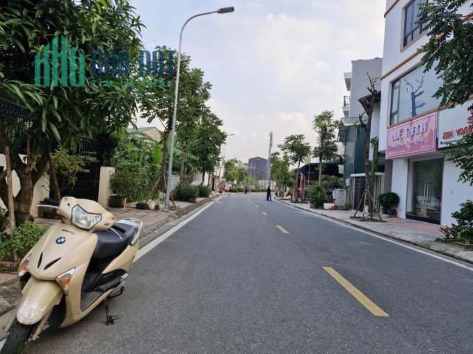 BÁN ĐẤT THỔ CƯ HOÀ LẠC, 137M2, MT7, ĐỐI DIỆN ĐH FPT, ĐHQG, CÁCH METRO 650M, Ô TÔ TRÁNH, KD