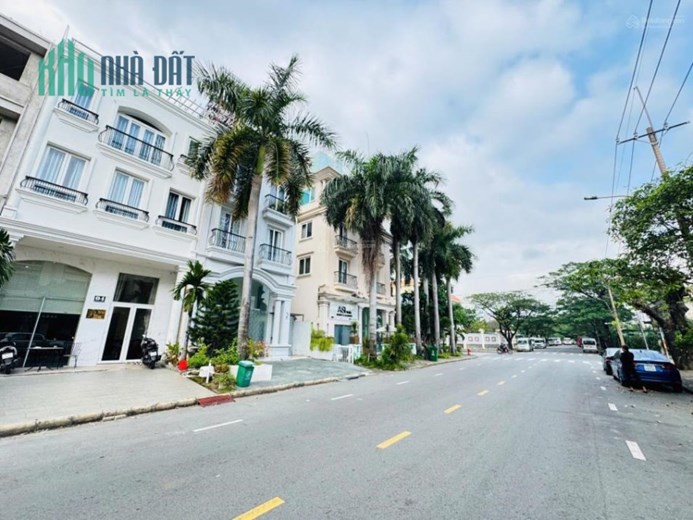 Bán biệt thự Khu Nam Thông 3 - Quận 7 đang có hợp đồng thuê sẵn