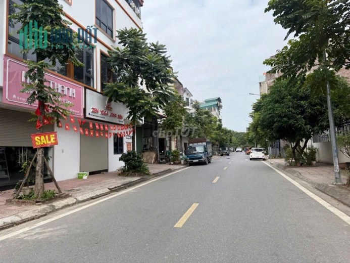 BÁN ĐẤT HOÀ LẠC, VIEW HỒ, NGAY NGÃ BA CHỢ HOÀ LẠC, CÁCH ĐH FPT 2KM, ĐHQG 2KM, QL 21 400M