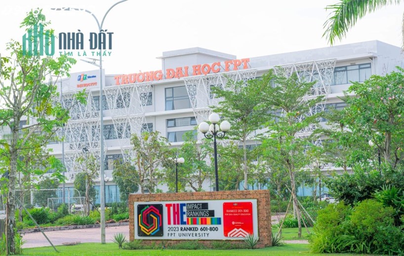 Bán Nhà Phố 4 tầng đối diện trường liên cấp FPT
