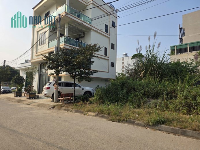 HOT! Đất view hồ Tân Xã, đường 4 ô tô, lõi khu CNC,đối diện ĐH FPT, ĐHQG Hà Nội