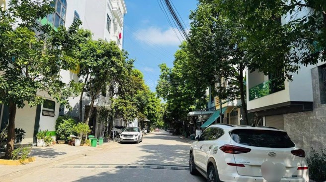 NHỈNH 4 TỶ, LÔ GÓC, ÔTÔ TRÁNH, TÂN XÃ, 500M TỚI ĐH FPT, 1.5KM ĐHQG HÀ NỘI