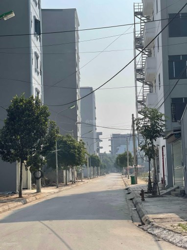 BÁN ĐẤT THỔ CƯ HOÀ LẠC, VIEW HỒ, Ô TÔ TRÁNH VỈA HÈ, SÁT TUYẾN METRO, ĐỐI DIỆN ĐH FPT, ĐHQG