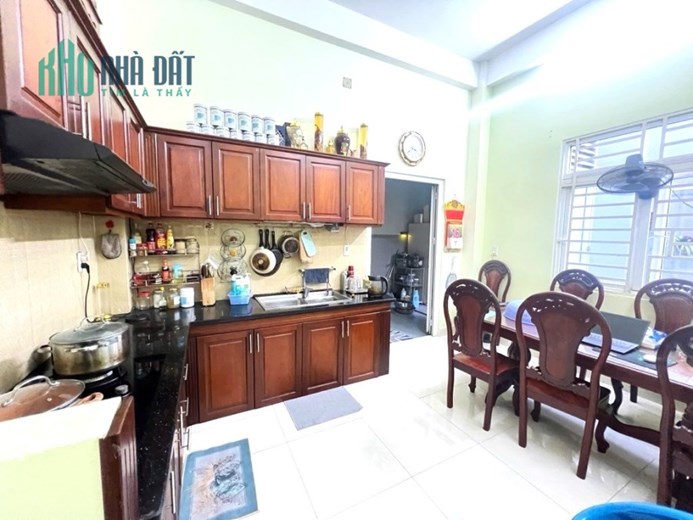 CHỈ 6,9 TỶ SỞ HỮU DT:106M2-NHÀ 3 TẦNG-HXH NGUYỄN VĂN TĂNG,Q9