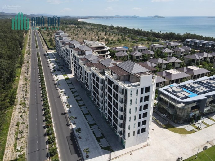 Bán nhà phố thương mại sổ hồng sẵn ngay mặt biển Tuy Hoà giá chỉ 25tyx vào kinh doanh ngay