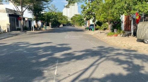 BÁN ĐẤT HÒA LẠC SÁT ĐẠI LỘ THĂNG LONG, TUYẾN METRO, LÕI KHU CNC HÒA LẠC, ĐỐI DIỆN ĐẠI DIỆN FPT
