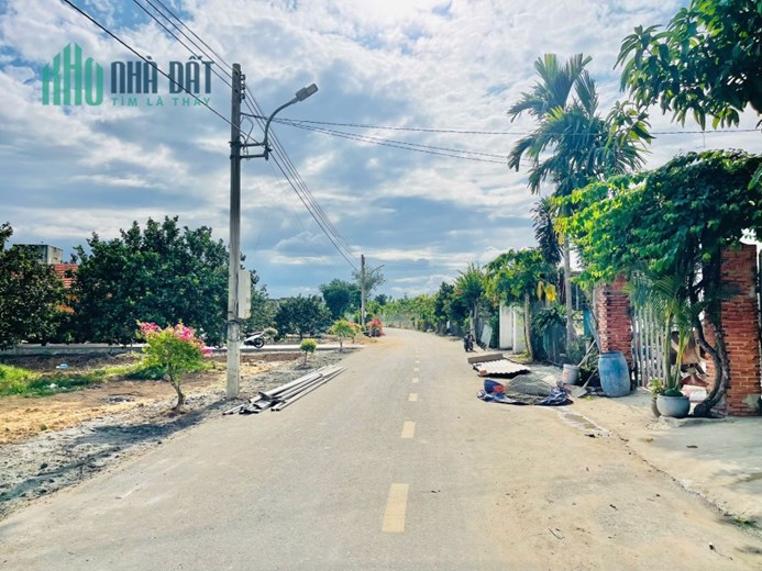 Bán 250m2 đất vườn bưởi có thổ cư giá 950tr ngay Bình Dương.