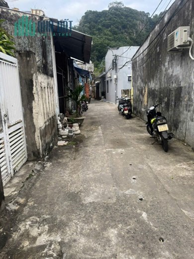 103m² / 4,3 tỷ – Nhà kiệt Huyền Trân Công Chúa, Ngũ Hành Sơn, Đà Nẵng. Hướng Đông, kiệt ô tô.