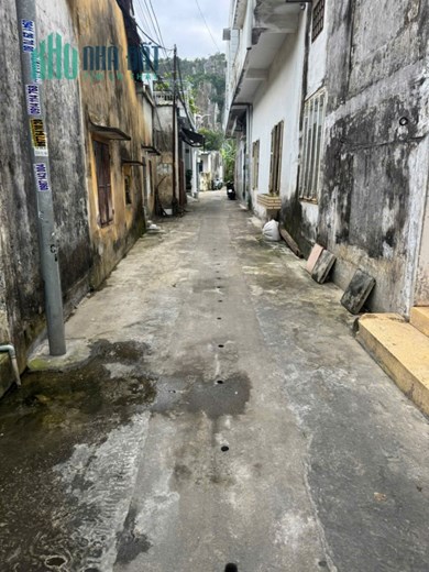 103m² / 4,3 tỷ – Nhà kiệt Huyền Trân Công Chúa, Ngũ Hành Sơn, Đà Nẵng. Hướng Đông, kiệt ô tô.