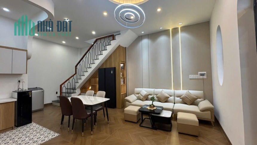 Nhà lầu 4,3x12,5m nội ô trung tâm thành phố Mỹ Tho,Tiền Giang.