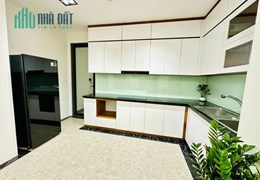 Bán chung cư 113 Trung Kính, 90m2+20m2 sân vườn, 2pn, 6,4 tỷ