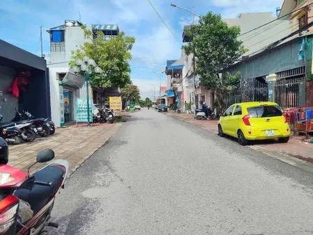 CHƯA TỚI 300 TRIỆU, CÓ ĐẤT THỔ CƯ TT THỊ TRẤN AN LÃO ĐỐI DIỆN BỆNH VIÊN QUỐC TẾ, KCN