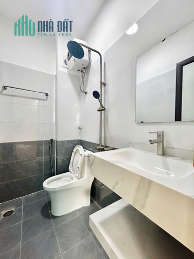 BÁN NHÀ 5 TẦNG XÂY MỚI HOÀNG LIÊN – THƯỢNG CÁT,BẮC TỪ LIÊM GIÁ HƠN 5 TỶ